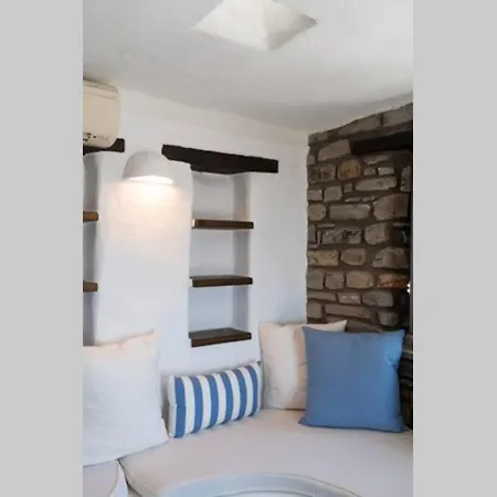 Amazing House For 7 Ppl With Private Pool In Páros