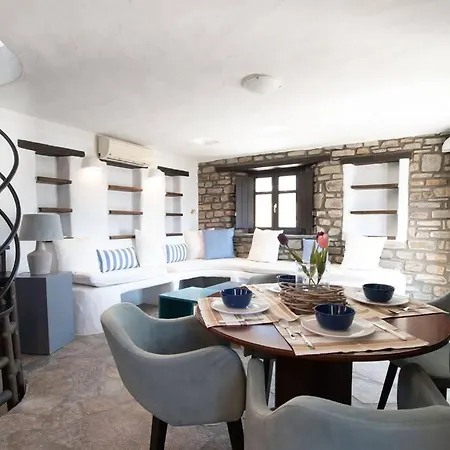 Amazing House For 7 Ppl With Private Pool In Páros