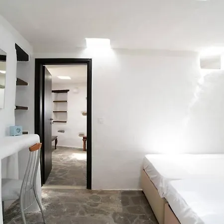 Amazing House For 7 Ppl With Private Pool In Prázdninový dům Páros